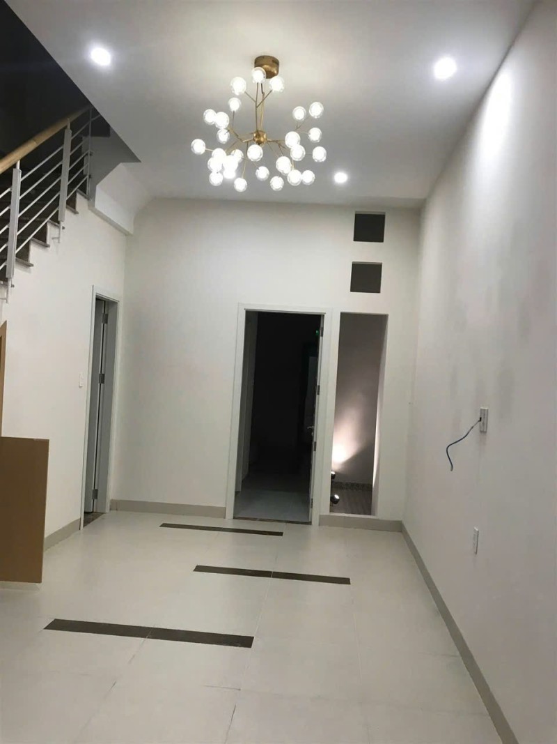 ► Toà Căn Hộ ngay Cầu Tình Yêu sát Sông Hàn, 80m2, 5 tầng, 8 căn hộ, đang KD - Ảnh 1