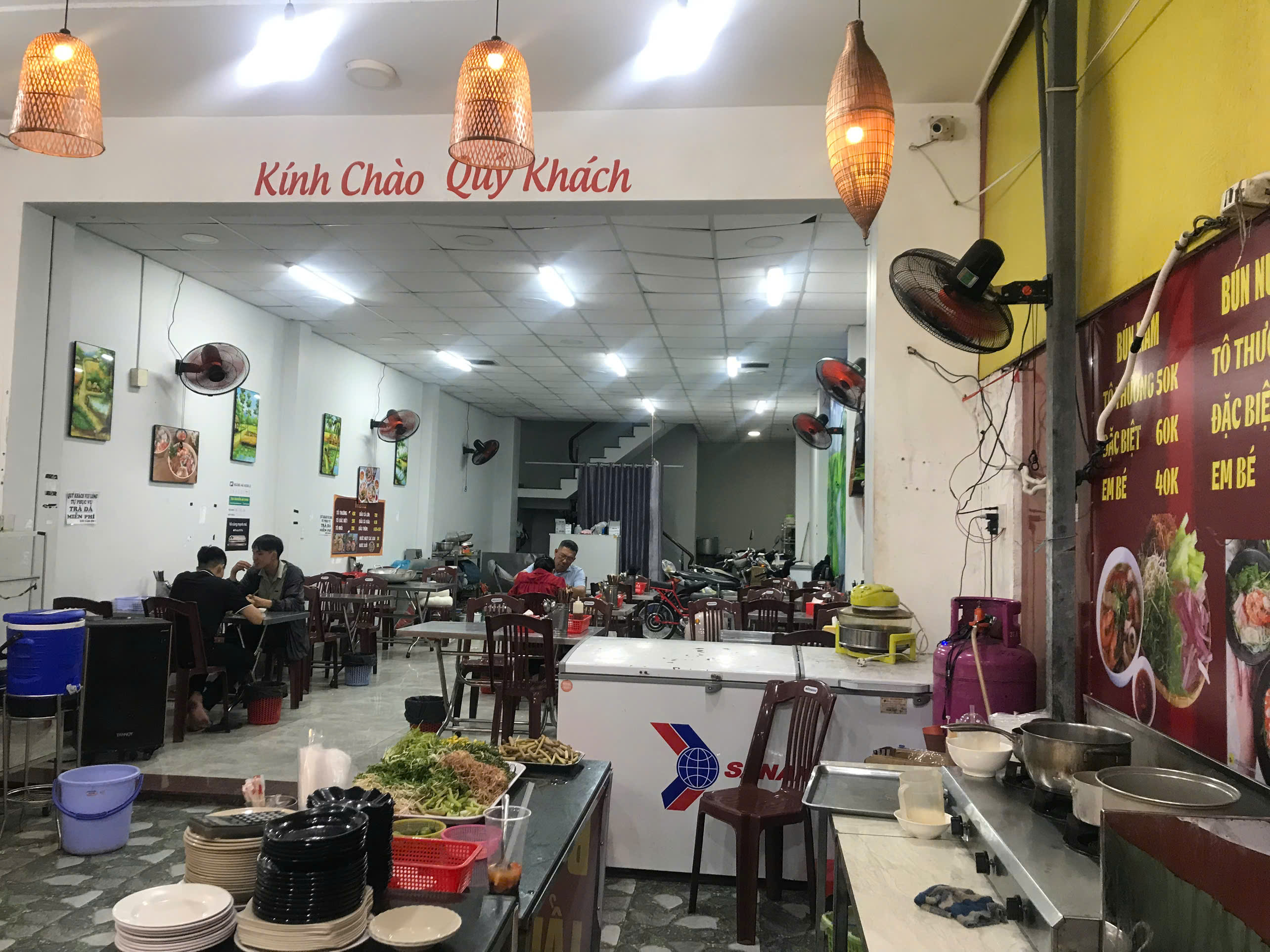 Cần sang mặt bằng quán tại số 15 khu phố Bình Minh, phường Dĩ An . - Ảnh 1