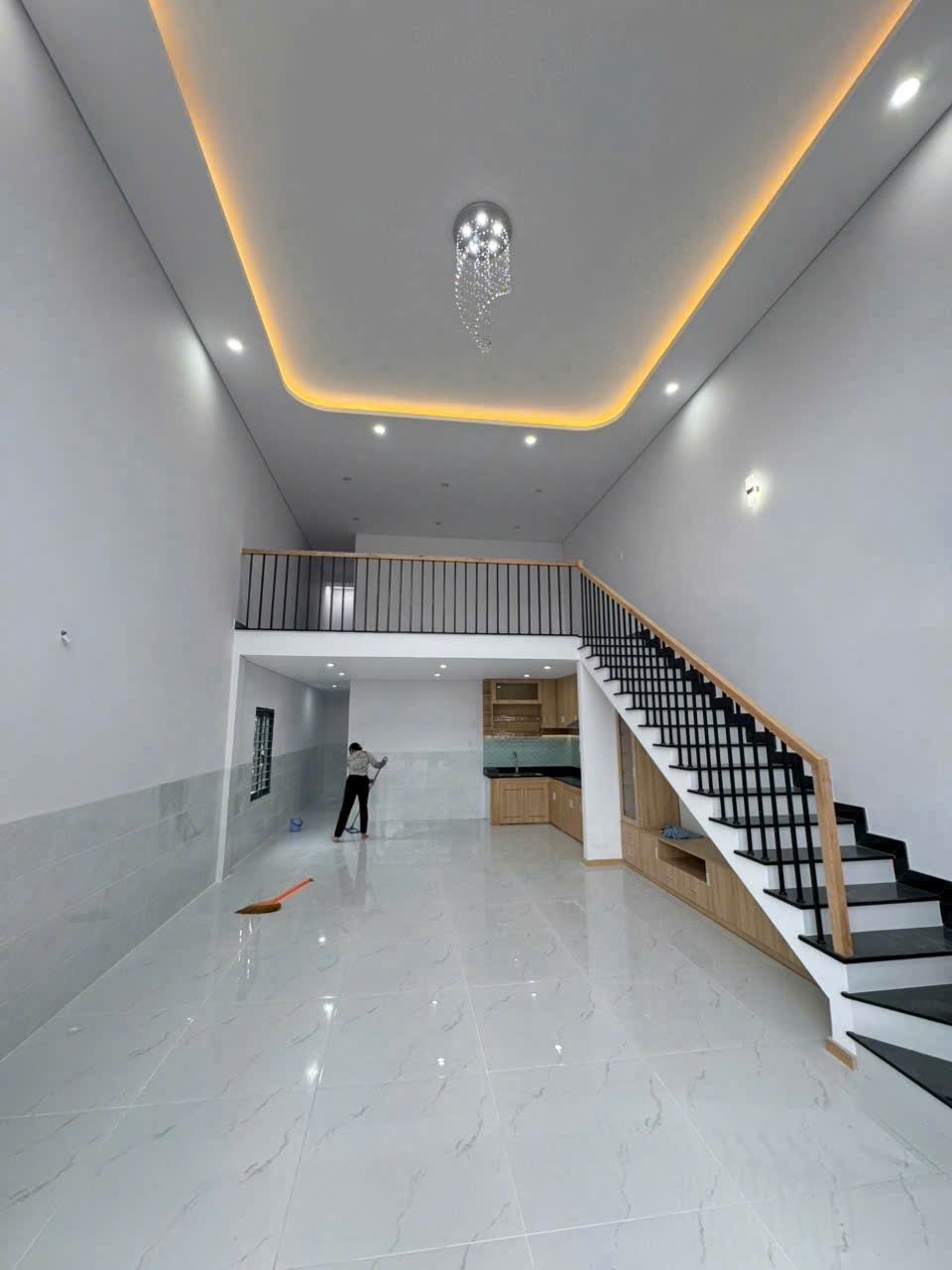 Bán nhà 1T1L, SR, TC, KP9 Tân Phong, gần chợ 26, đường oto, sân oto chỉ 3,1 tỷ - Ảnh 1