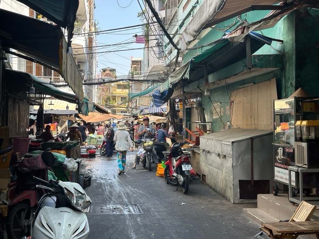 Mặt tiền kinh doanh chợ Nguyễn Thị Tần 6x20 chỉ 10 tỷ nhỉnh - Ảnh chính