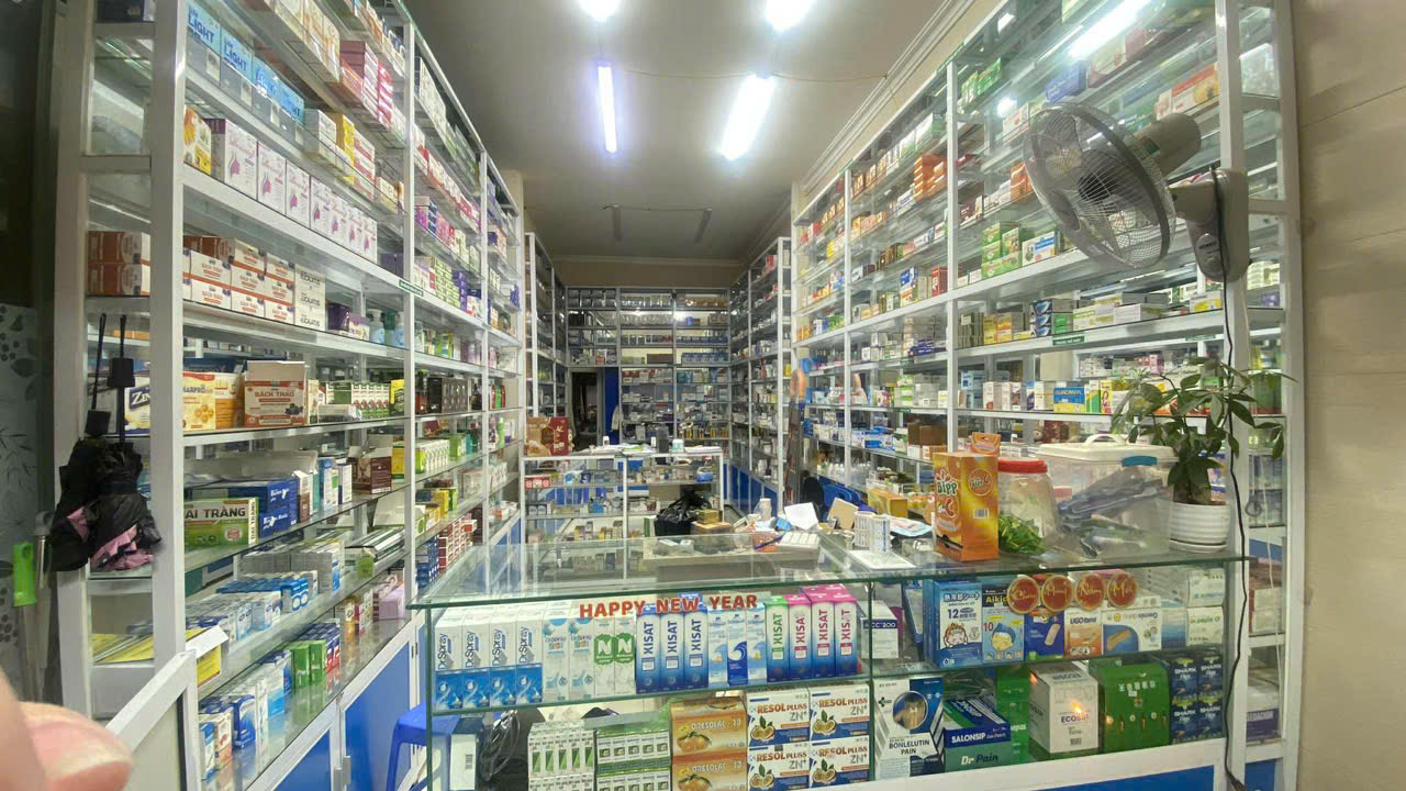 CHÍNH CHỦ NHƯỢNG GẤP NHÀ THUỐC ĐANG HOẠT ĐỘNG TỐT - Ảnh 1