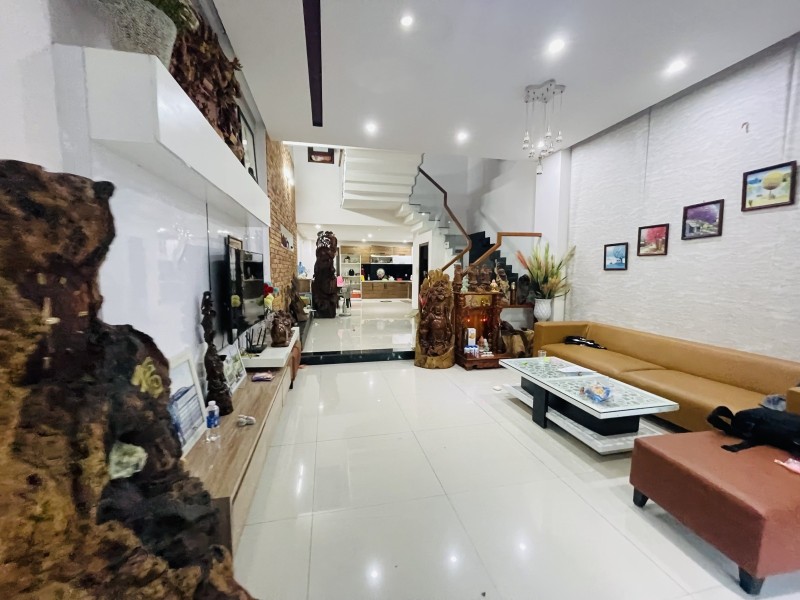 ♪MT Huỳnh Ngọc Huệ, 100m2, 3 mê còn mới cực chất, đẳng cấp Xịn sò, nhỉnh 9 tỷ - Ảnh chính