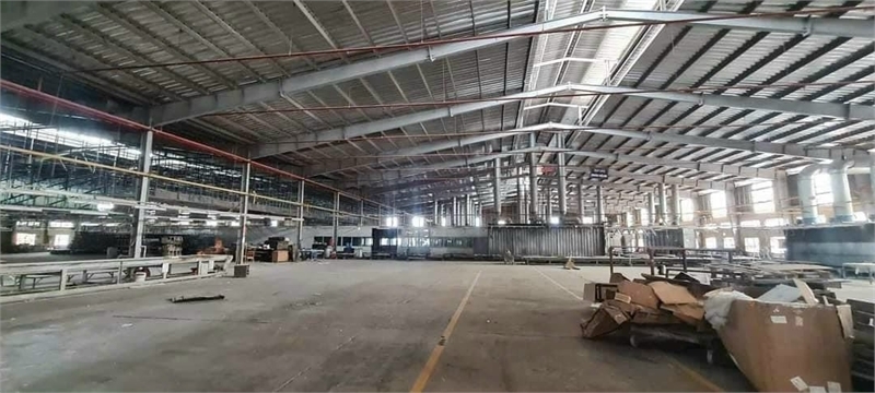 nhà xưởng sản xuất phù hợp lưu kho vận hành chuỗi cung ứng hàng hóa. cạnh cảng biển - Ảnh 3