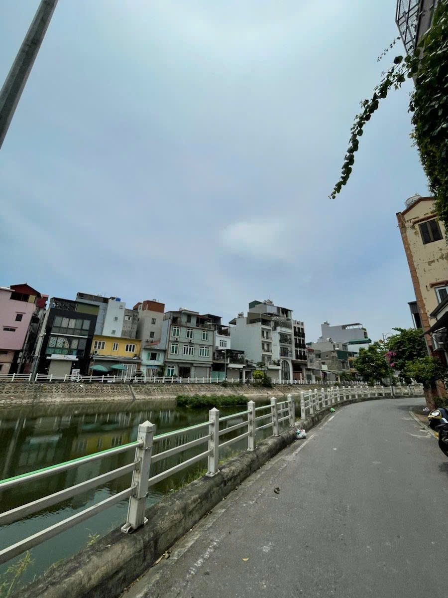 Bán nhà 3 tầng, mặt view hồ Tai Trâu, Ngọc Lâm, kinh doanh, dòng tiền - Ảnh 3