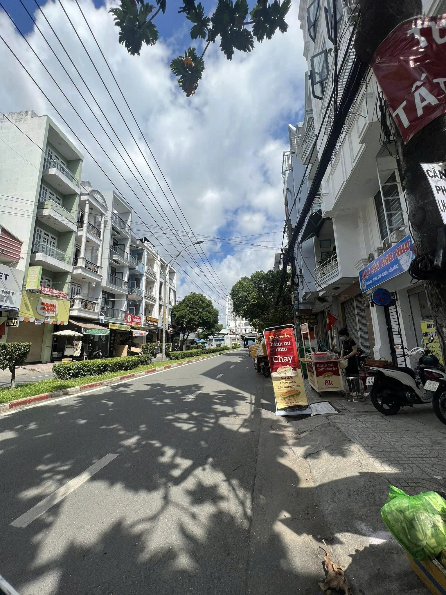 Bán nhà Mặt tiền Nguyễn Cửu Đàm - ngay Tân Sơn Nhì, 4x20m, 4 Tầng - 5PN, 13,5 tỷ. - Ảnh chính