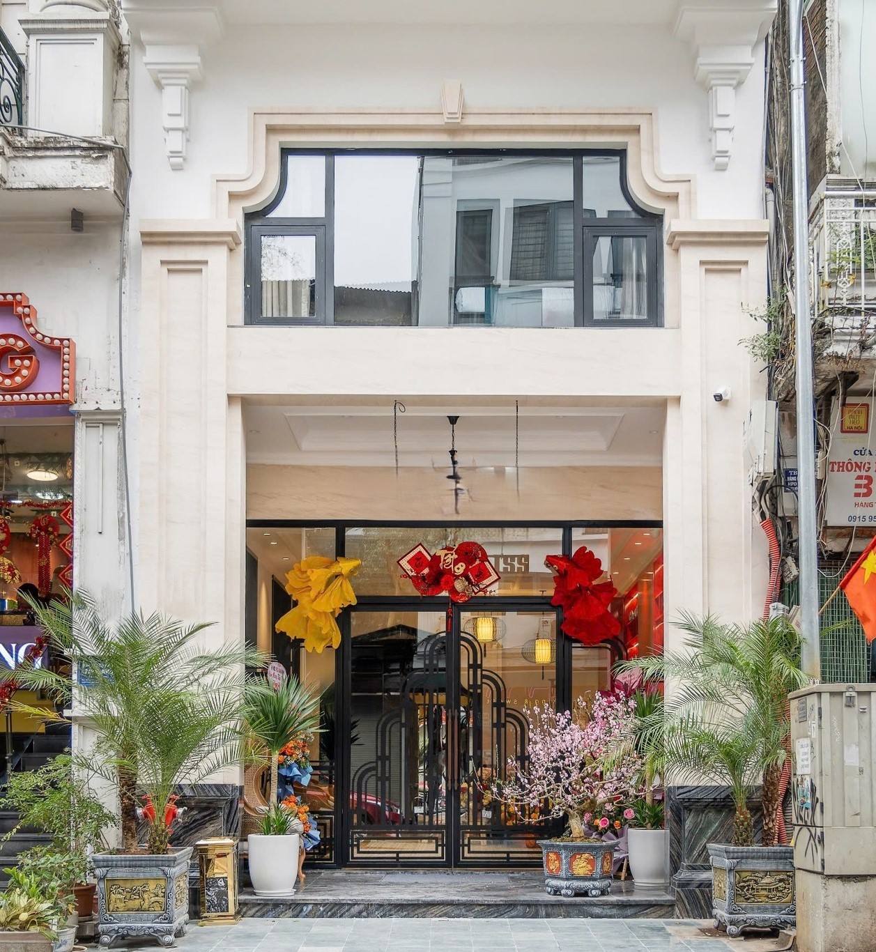 Bán khách sạn phố Đường Thành, 115m2, 8 tầng thang máy 20 phòng ngủ, 70.5 tỷ, ô tô, kinh doanh đỉnh - Ảnh chính