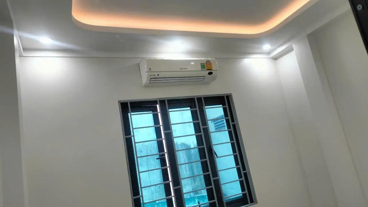 BÁN NHÀ ĐA SỸ HÀ ĐÔNG –  NHÀ LÔ GÓC – THOÁNG 35 M2 5 TẦNG TIỆN ÍCH CHỈ 6 TỶ - Ảnh 2