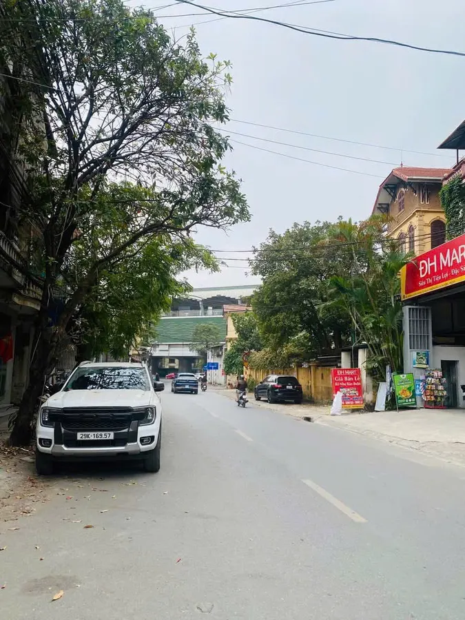 Bán nhà mặt phố Quyết Thắng, Yên Nghĩa, Hà Đông. DT 43m2, 3 tầng, 3PN, SĐCC, giá 7.2 tỷ. LH: - Ảnh chính