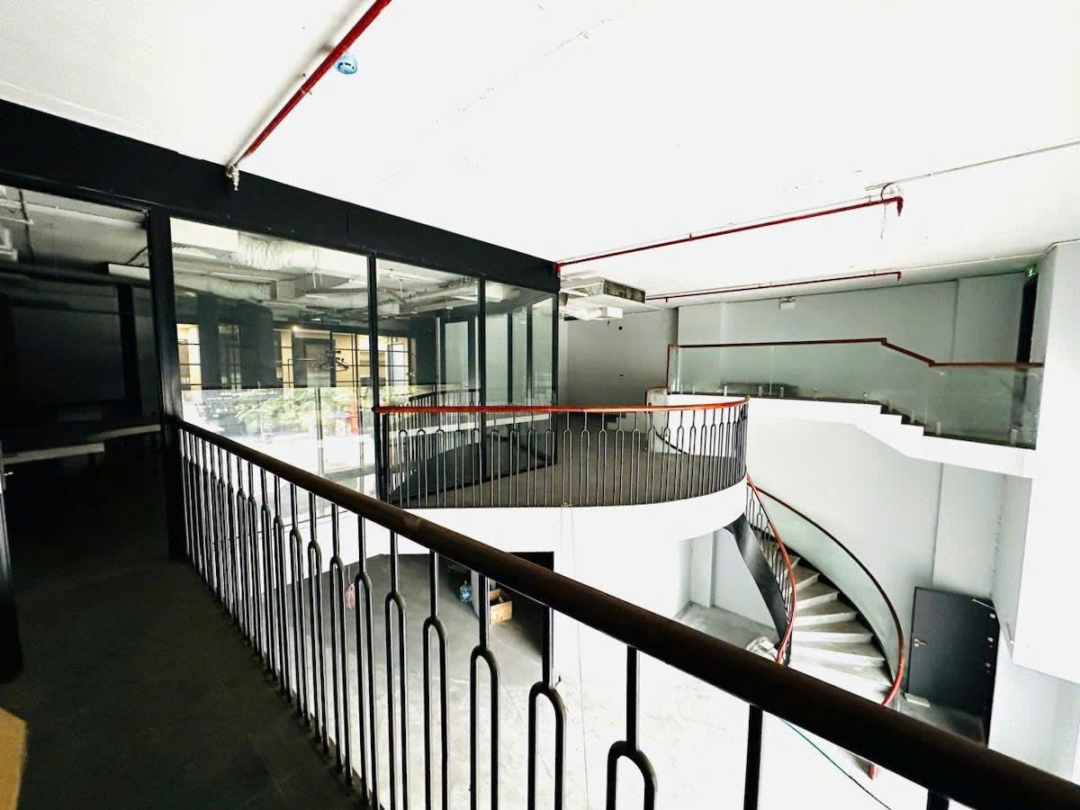 BÁN TÒA NHÀ MẶT PHỐ XUÂN LA, TÂY HỒ - 267M² x 9T CÓ HẦM -DÒNG TIỀN 400TR/TH - GIÁ 215 TỶ - Ảnh 2