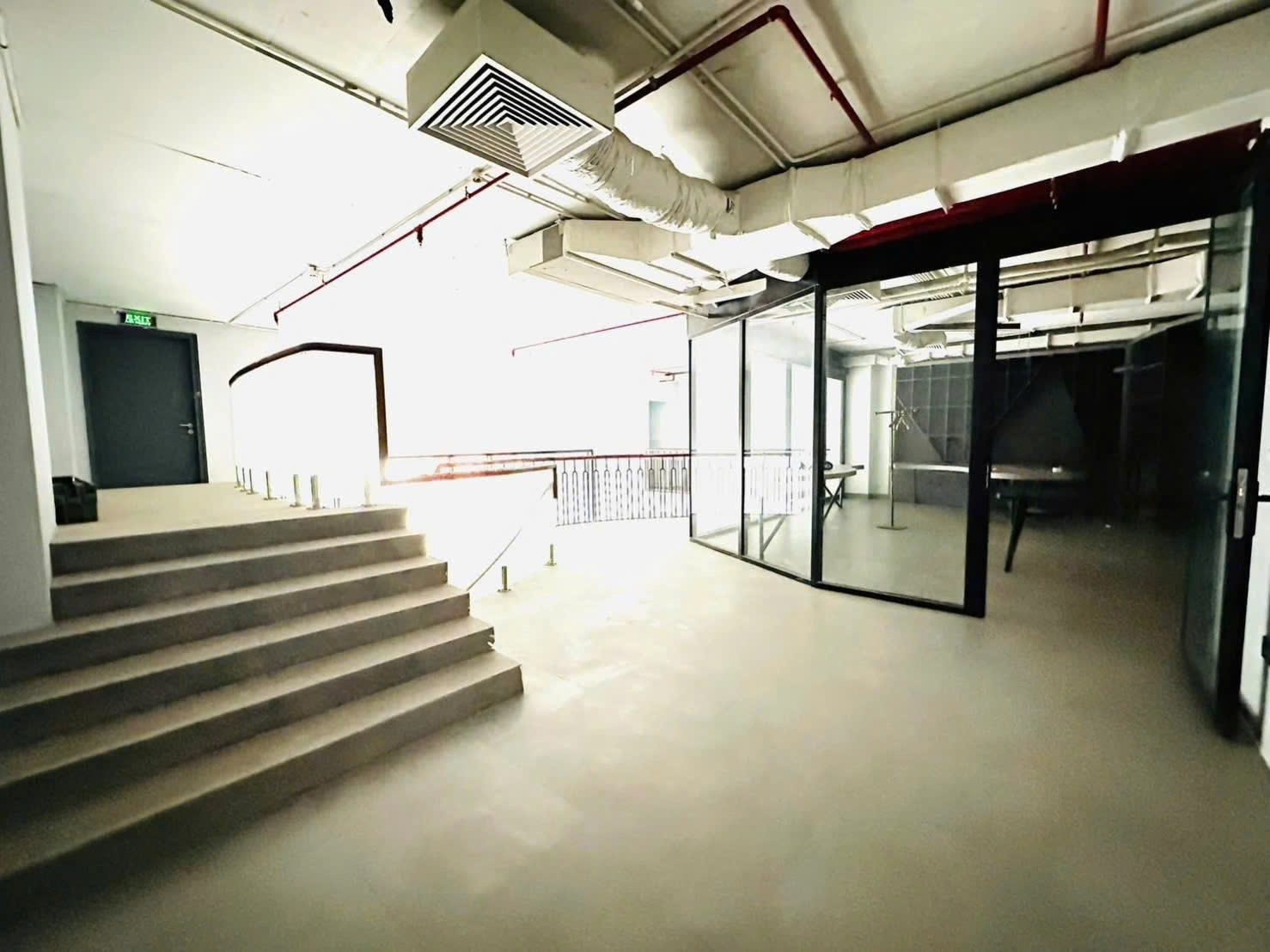 BÁN TÒA NHÀ MẶT PHỐ XUÂN LA, TÂY HỒ - 267M² x 9T CÓ HẦM -DÒNG TIỀN 400TR/TH - GIÁ 215 TỶ - Ảnh 3