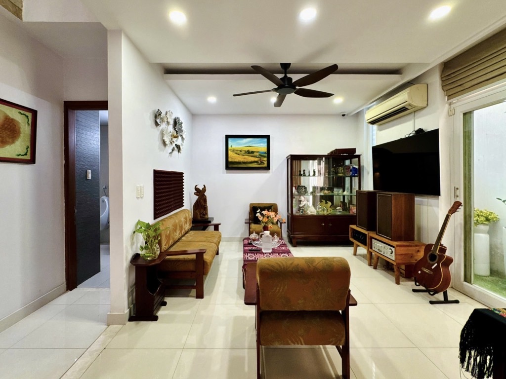 Mặt tiền kinh doanh, Huỳnh Văn Bánh Phú Nhuận - 100m2 x 4 tầng chỉ 17ty5 - Ảnh 3