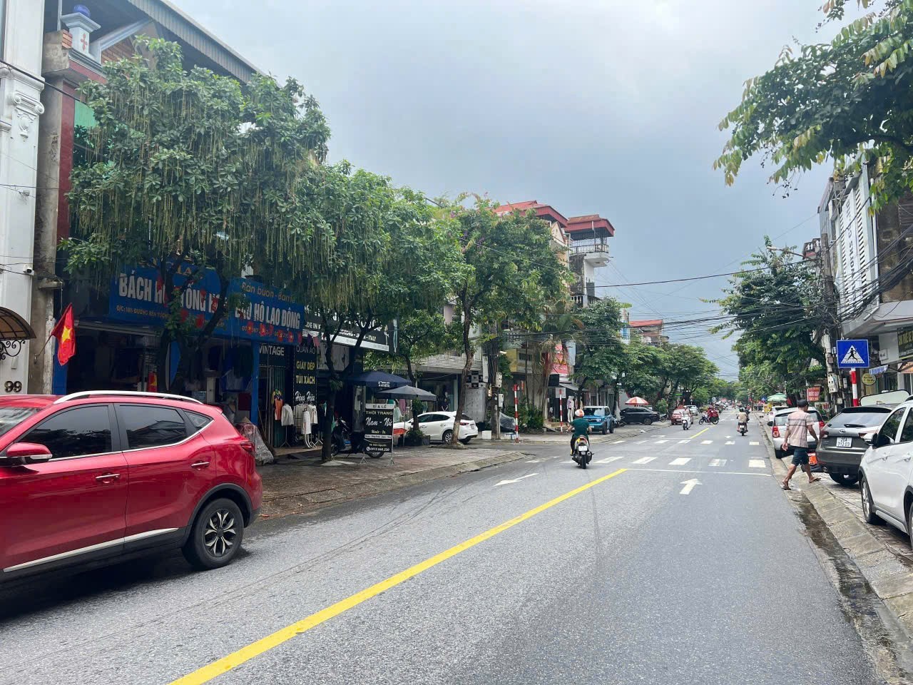 NHÀ ĐẸP - GIÁ TỐT - Bán Nhà Mặt Tiền Bến Tượng, Chân Dốc Nhà Thờ Trưng Vương, Thái Nguyên - Ảnh 2