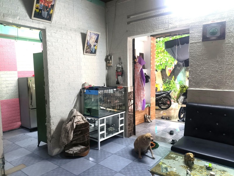 ♪ Nhà gần MT Cách Mạng Tháng 8, Góc Kiệt, 80m2, ngang 7m, 2.x tỷ - Ảnh 1