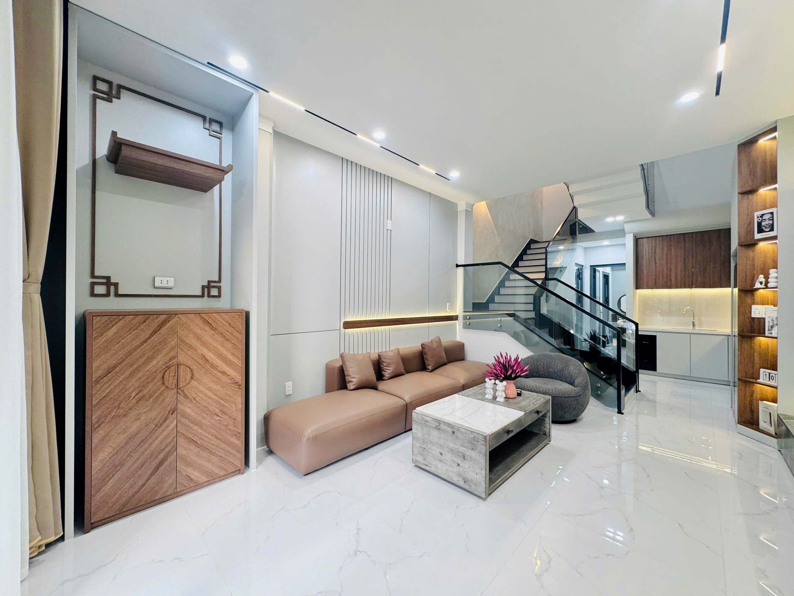 Nhà mê mới đẹp mặt tiền A7 - Phạm Ngũ Lão chưa qua Vành Đai - 3.750 tỷ - Ảnh 2