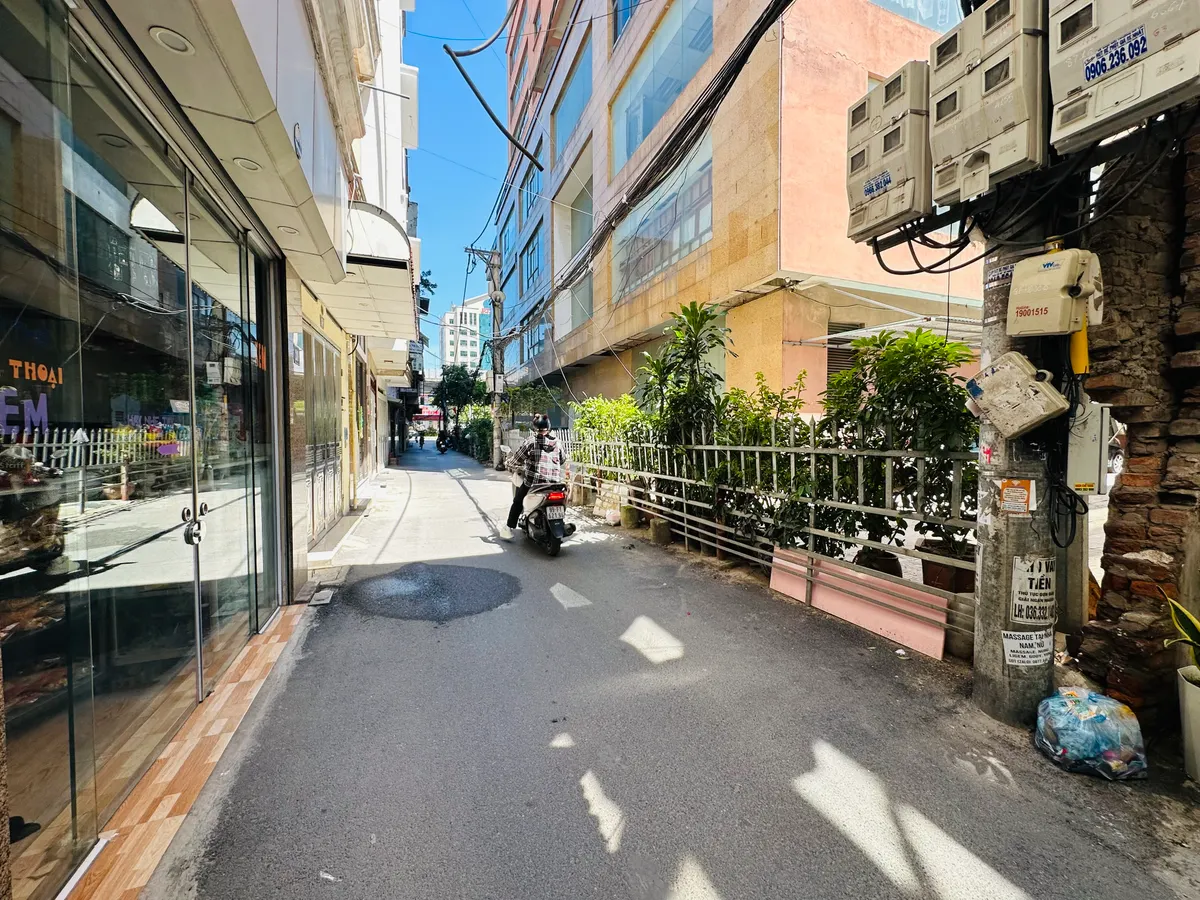 Bán nhà Trần Phú- Hà Đông 65mx4 tầng, 2 thoáng trước sau, ngõ thông Ô tô tránh, gần phố 15.5 tỷ. - Ảnh 1