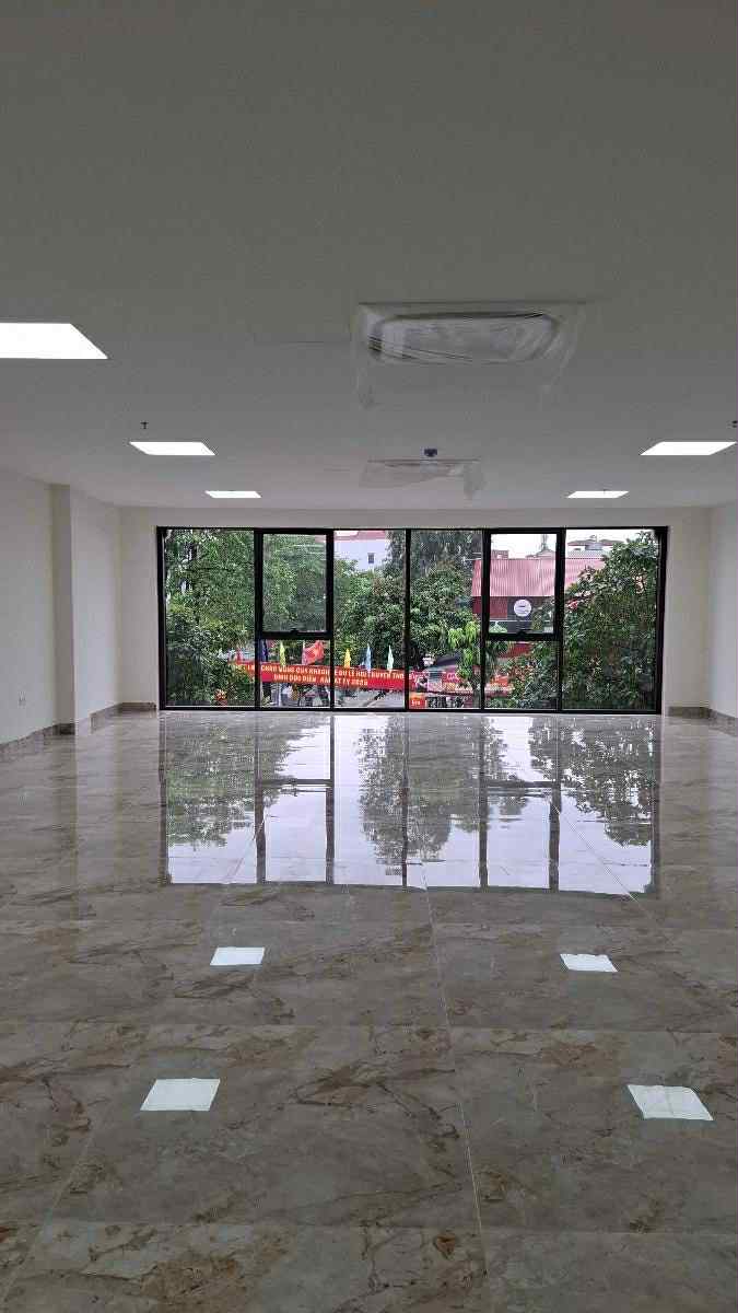 TOÀ NHÀ VĂN PHÒNG PHỐ CHÙA LÁNG 135M - 9 TẦNG THANG MÁY - VỈA HÈ ĐỖ XE NGÀY ĐÊM - Ảnh 1
