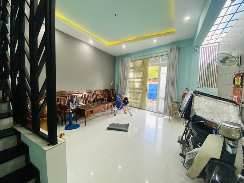 Bán nhà 3 tầng hẻm Số 23 Bình Trưng Tây, Q.2. DT 63m2, 3PN, sổ hồng. Giá 7.35 tỷ. LH: 0933125879 - Ảnh chính