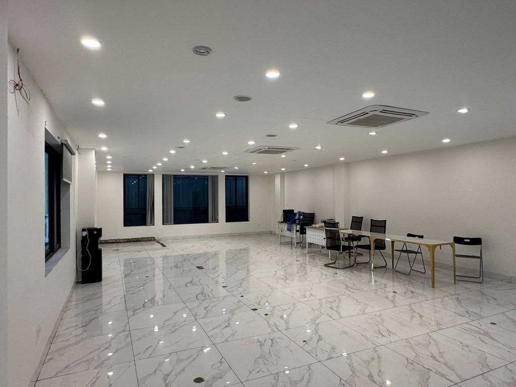 BÁN TÒA NHÀ MẶT PHỐ VIP CẦU GIẤY 9 TẦNG 1 HẦM CHỈ 89 TỶ - Ảnh chính
