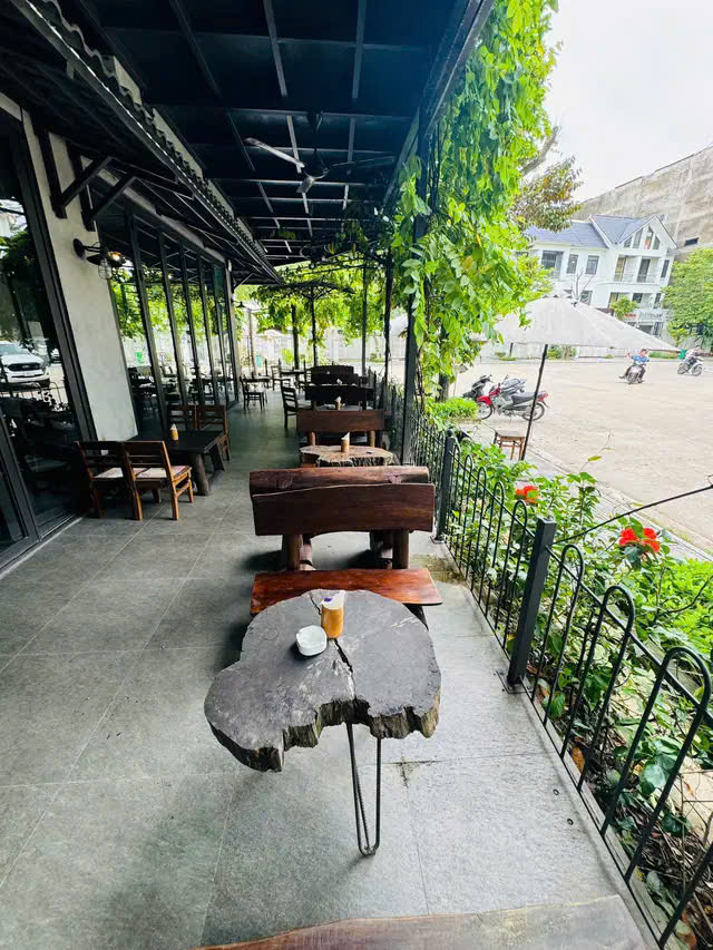 BIỆT THỰ LÊ TRỌNG TẤN, 170MX4 TẦNG  LÔ GÓC- VIEW ĐỈNH, SÂN VƯỜN, GARA Ô TÔ GIÁ 30 TỶ. - Ảnh chính
