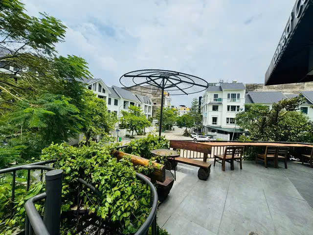 BIỆT THỰ LÊ TRỌNG TẤN, 170MX4 TẦNG  LÔ GÓC- VIEW ĐỈNH, SÂN VƯỜN, GARA Ô TÔ GIÁ 30 TỶ. - Ảnh 2
