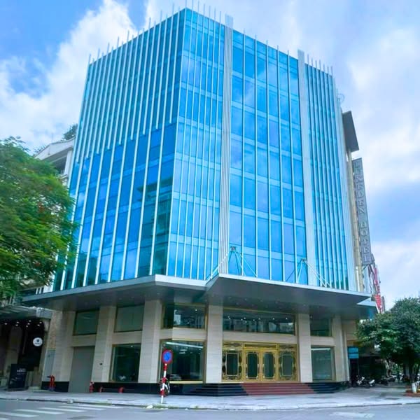 Thuê văn phòng trung tâm Cầu Giấy 82 Trần Thái Tông – Full kính, PCCC chuẩn, giá ưu đãi - Ảnh 2