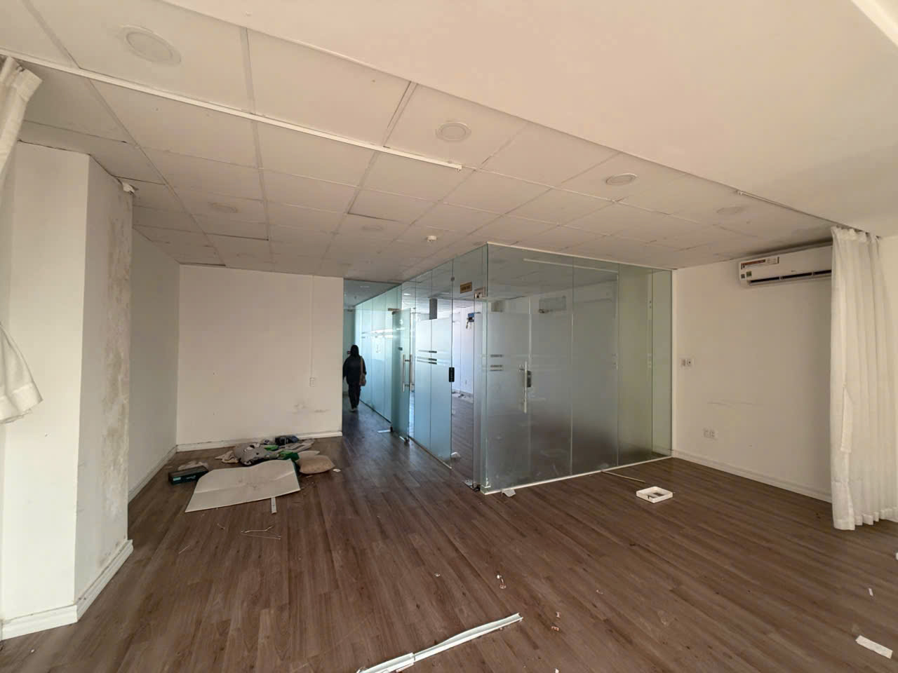 Cho thuê tòa nhà văn phòng, 283 Hùng Vương, Phường 9, Quận 5. - Ảnh 2