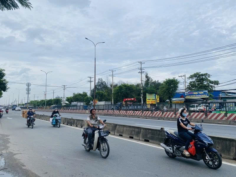 Bán nhà Mặt tiền Quốc Lộ 1A - gần Tân Kỳ Tân Quý, 14x34m, Cấp 4, cho thuê 45 tr, 25 tỷ. - Ảnh 2