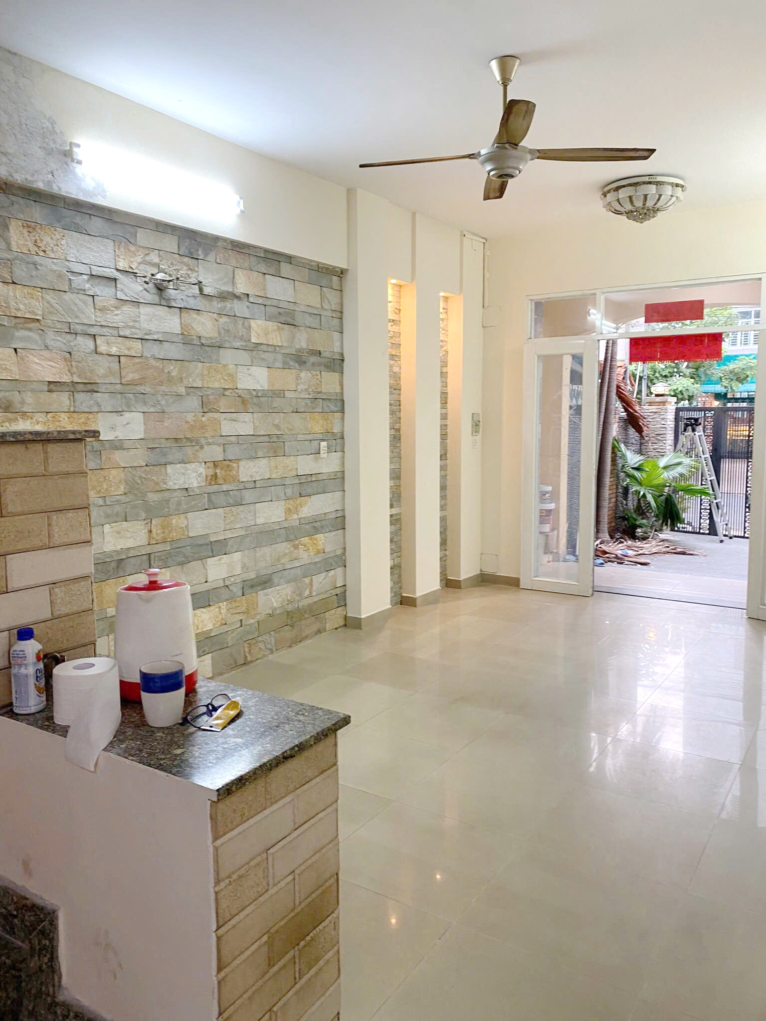 Cho thuê NNC MT đường 12m P5Q8. Giá 32 triệu - Ảnh chính