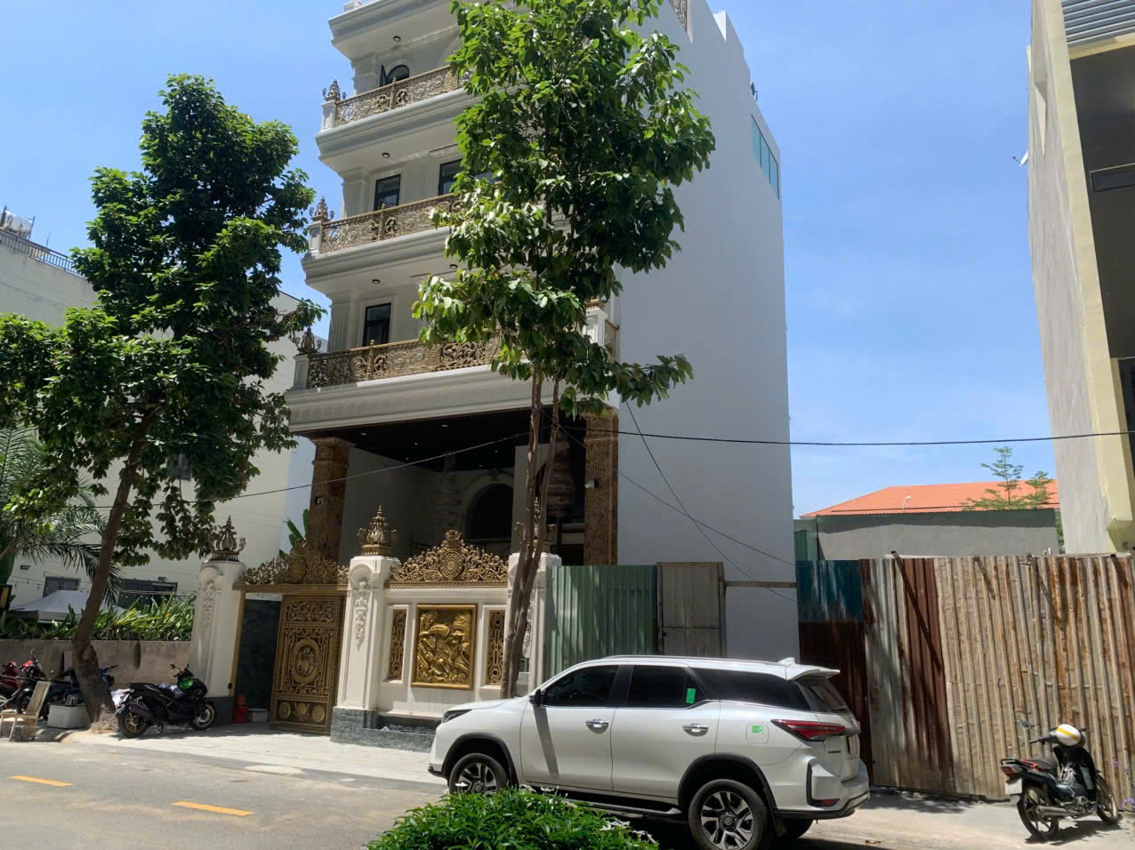 Bán đất 10*21 cn214m Giá 43 tỷ - Ảnh 1