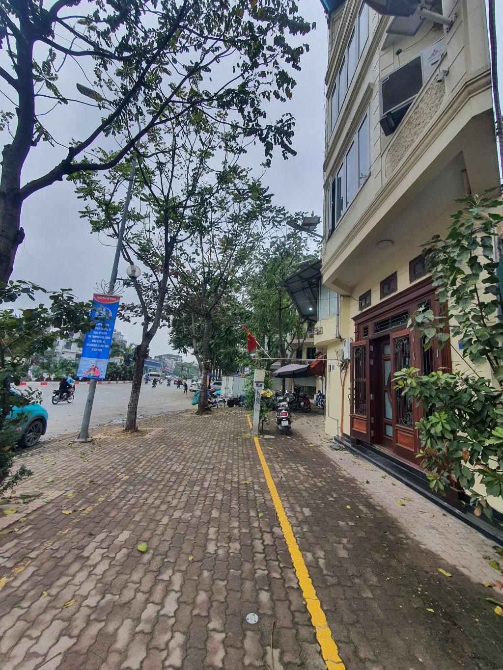 MẶT PHỐ TRẦN KHÁT CHÂN,HAI BÀ TRƯNG 27tỷ 35m MẶT TIỀN 5m,VỈA HÈ KINH DOANH,HIẾM NHÀ BÁN - Ảnh 1