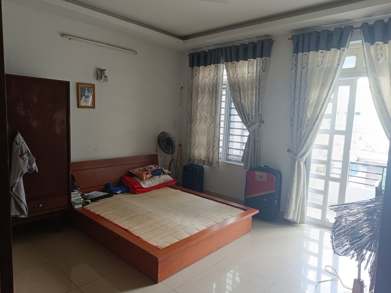 Bán nhà 4 tầng , Bình Trưng Tây. Q2, DT 5x17m, 85m2, 6PN, SH. Giá 7.5 tỷ. LH: 0933125879 - Ảnh 2