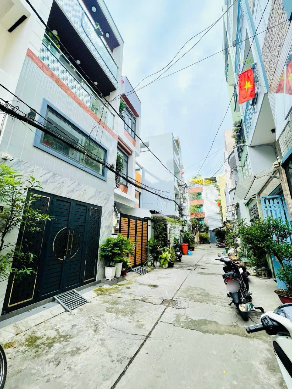 CHÍNH CHỦ BÁN 13.8 TỶ - NGUYỄN TRỌNG TUYỂN - PHÚ NHUẬN - 4 TẦNG HXH - 4PN LỚN - NHÀ MỚI - HIẾM NHÀ - Ảnh chính