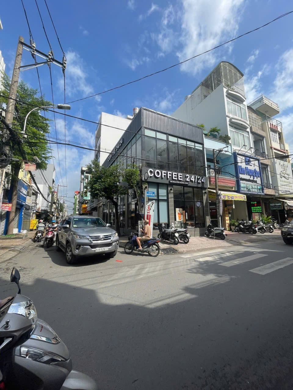 Bán Nhà Mặt Tiền 94 Nguyễn Hồng Đào, P14, Tân Bình - Ảnh chính