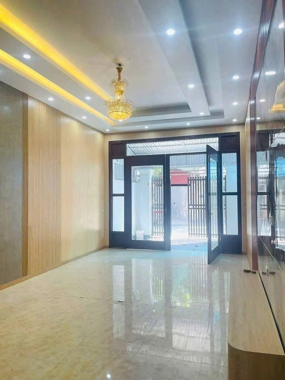 chính chủ cần bán nhanh nhà 3 tầng tái định cư trần lãm, giá cực êm nhỉnh 5 tỷ - Ảnh 2