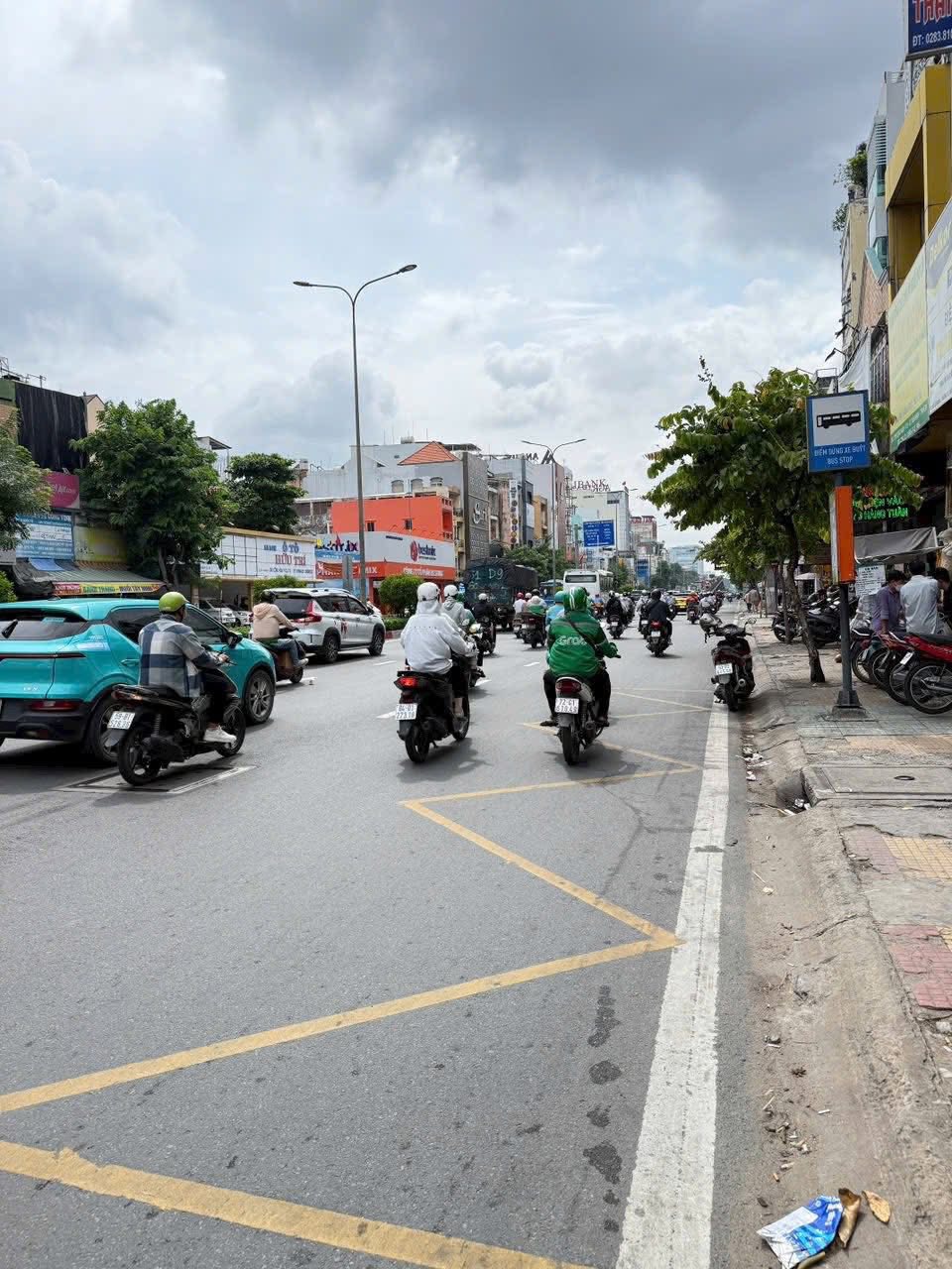 Bán Nhà Mặt Tiền 400 Cộng Hoà, Phường13, Quận Tân Bình - Ảnh 1