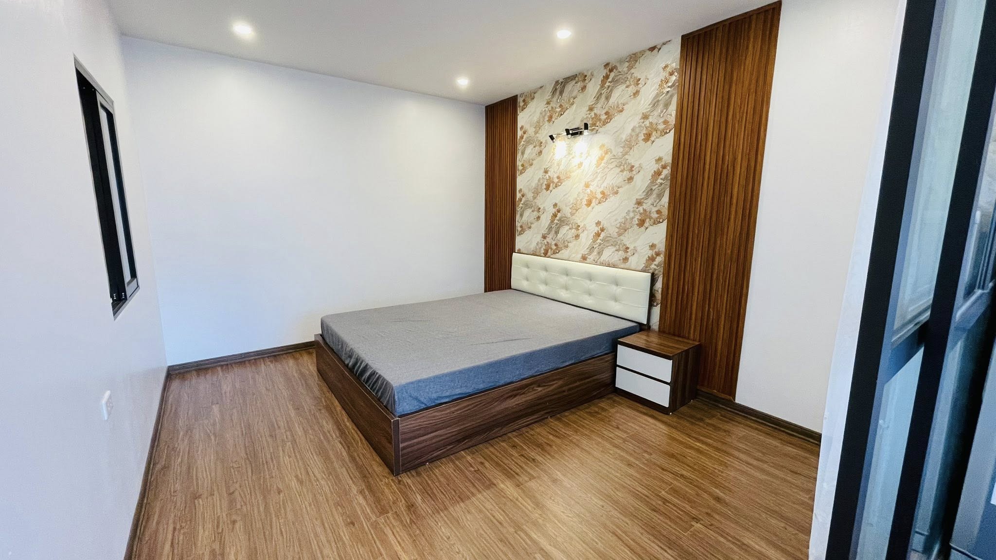 💥Nhà tập thể Quân đội Hoàng Quốc Việt ~90m, 3PN, Mới đẹp, 4.59 tỷ TT Cầu Giấy - Ảnh 1