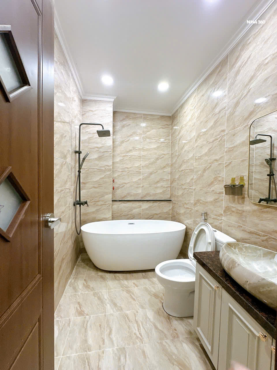 BÁN BIỆT THỰ 2 MẶT TIỀN ĐẸP – P. ĐÔNG HÒA, TP.HCM, GIÁP QL1K – VỊ TRÍ ĐẮC ĐỊA - Ảnh 4