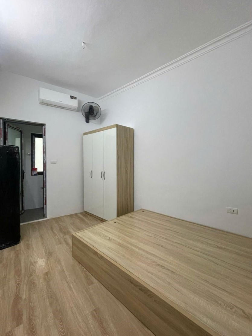 Hiếm Bán Nhà Giải Phóng – Mặt Ngõ Ô Tô Tránh, 4 Tầng Kiên Cố – Chỉ 3.9 Tỷ, Sổ Đỏ Sẵn! - Ảnh 2