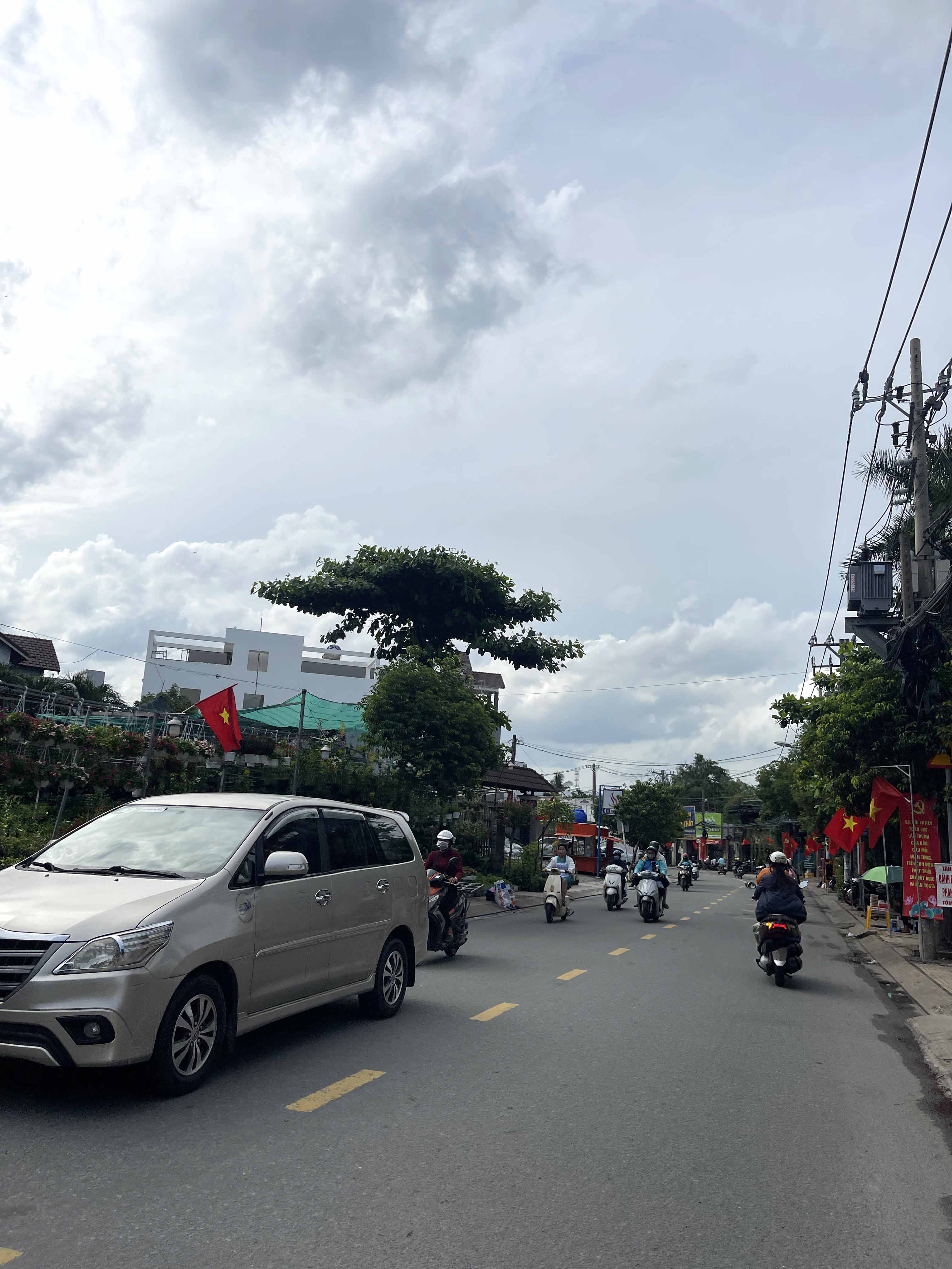 Cực hiếm! Bán nhà mặt tiền đường 12m Đình Phong Phú – 79M², 3PN thu nhập 30tr/tháng – Chỉ 10 tỷ - Ảnh 1