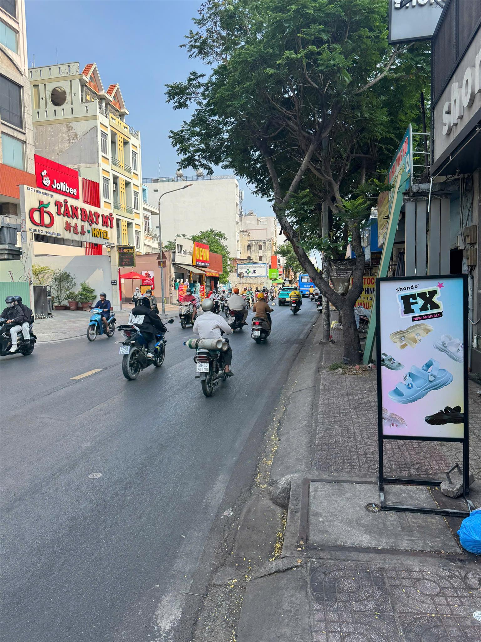 **Bán nhà mặt tiền Âu Cơ** phường 9 quận Tân Bình 60tr/m2; chỉ 40 tỷ - Ảnh 4