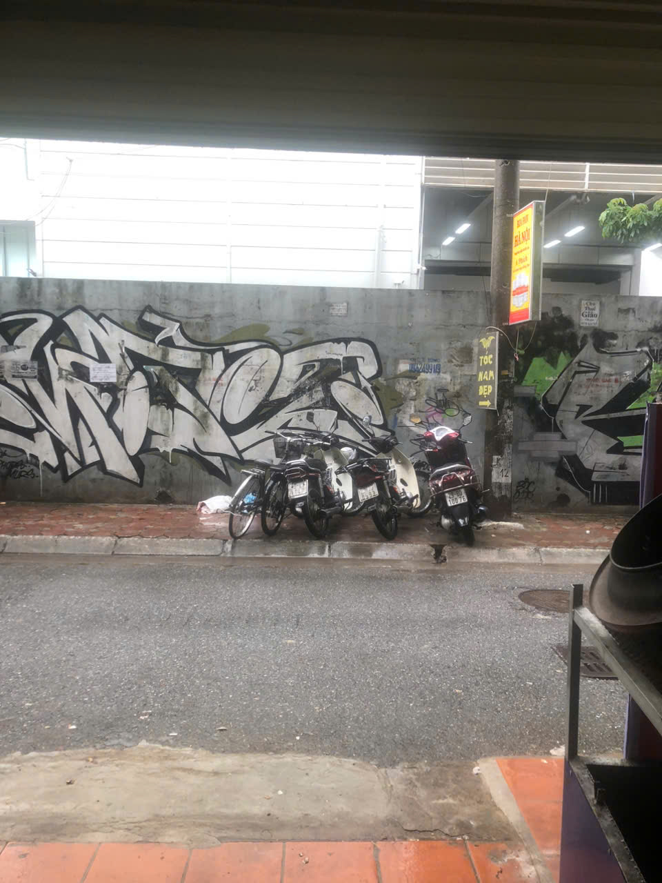 Cần cho thuê  ghép bán hàng ăn sáng và ăn trưa số 7 Khương Thượng Đống Đa Hà Nội - Ảnh 1