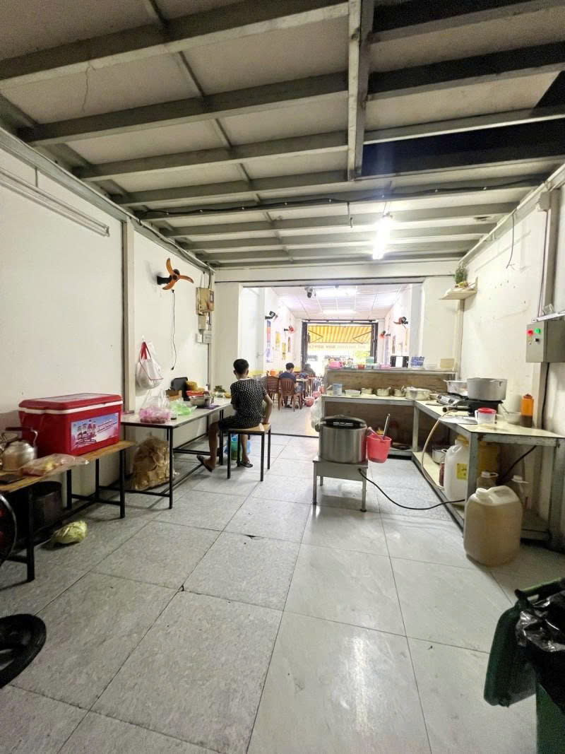 Bán nhà Mặt tiền Bờ Bao Tân Thắng, ngay Aeon Tân Phú, 4x30m, 2 Tầng cũ, 25,9 tỷ - Ảnh 2