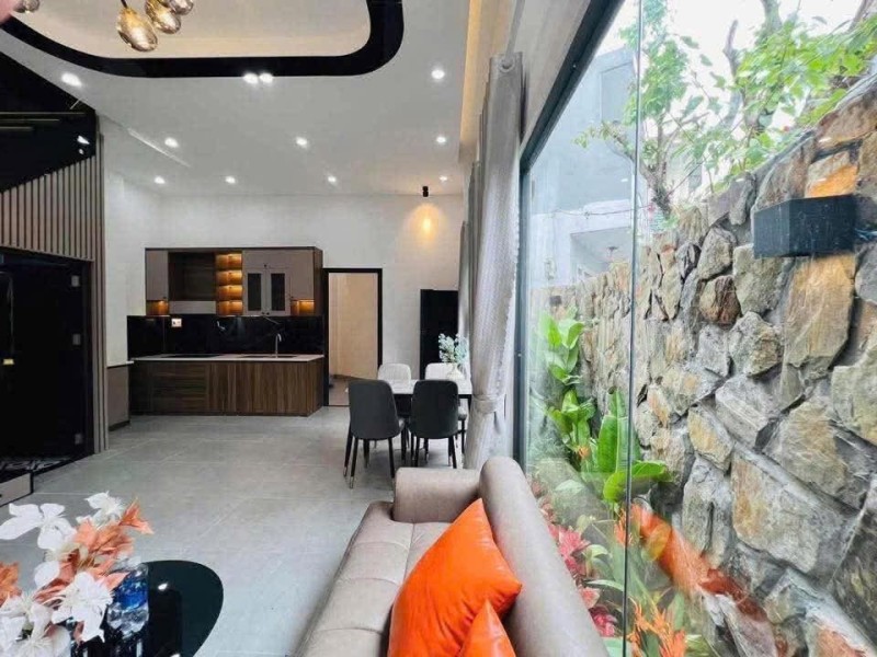 ♣ Nhà Kiệt Nguyễn Hoàng thông Hùng Vương, gần Big C, 55m2, 2 tầng mới hiện đại, 3PN, 3.x tỷ - Ảnh chính