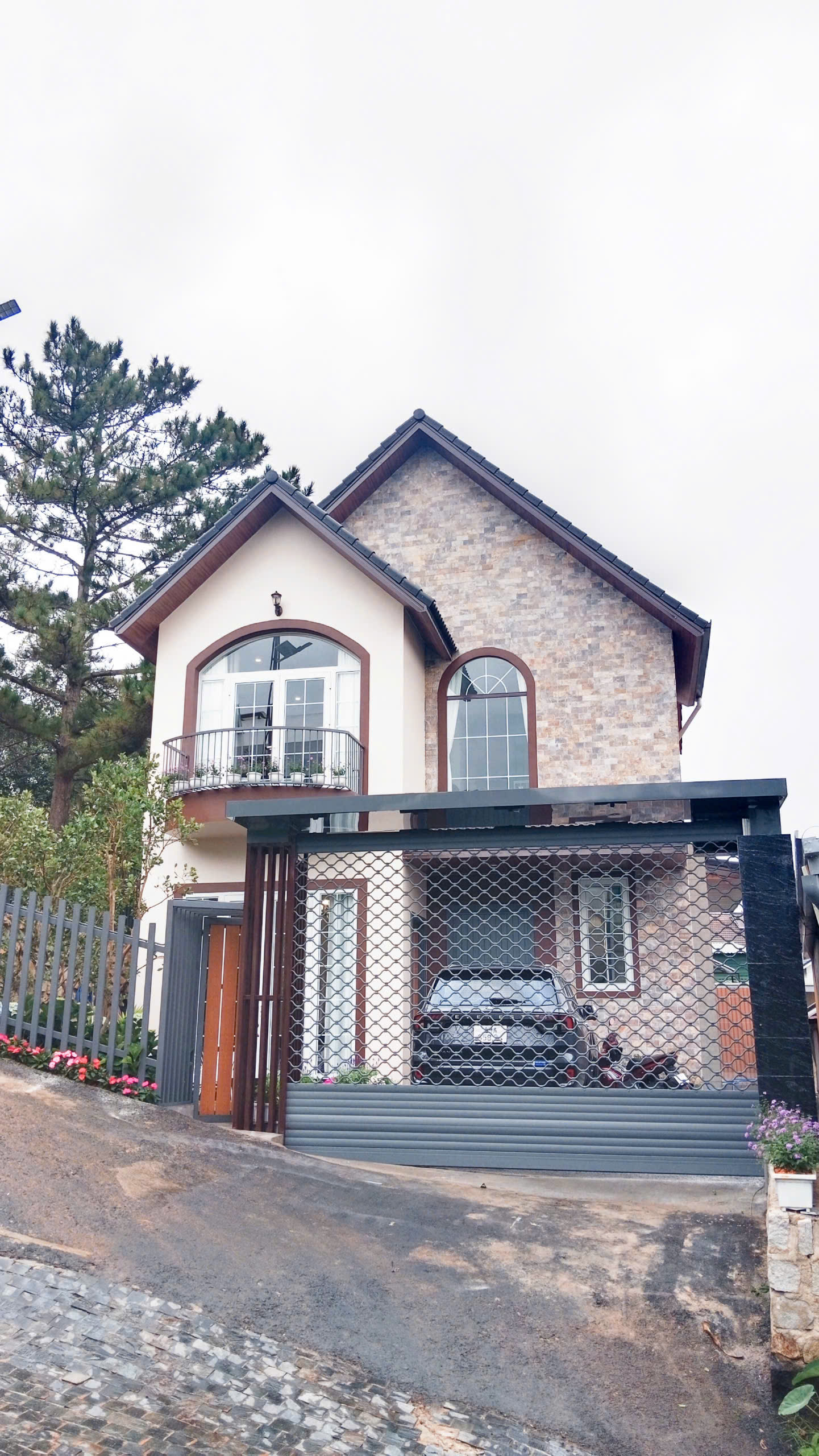 Bán Villa Sân Vườn tại Nam Hồ - P11 - Đà Lạt - Ảnh chính