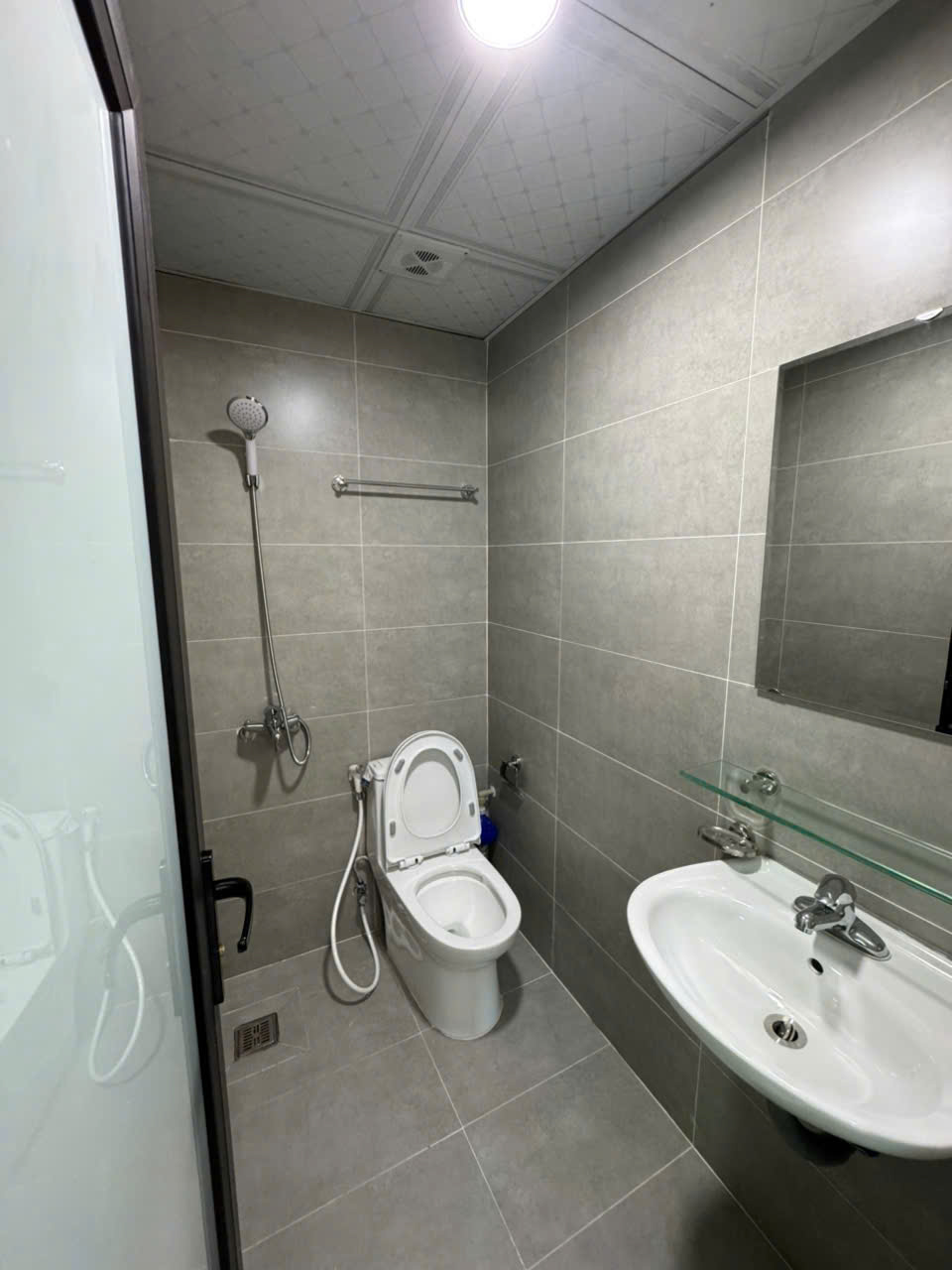 (Cực Hot) Căn hộ 1N1K cao cấp 35m2 ở 141 Quan Nhân - Máy giặt riêng - Ở được 4 người - Nhận xe điện - Ảnh 4