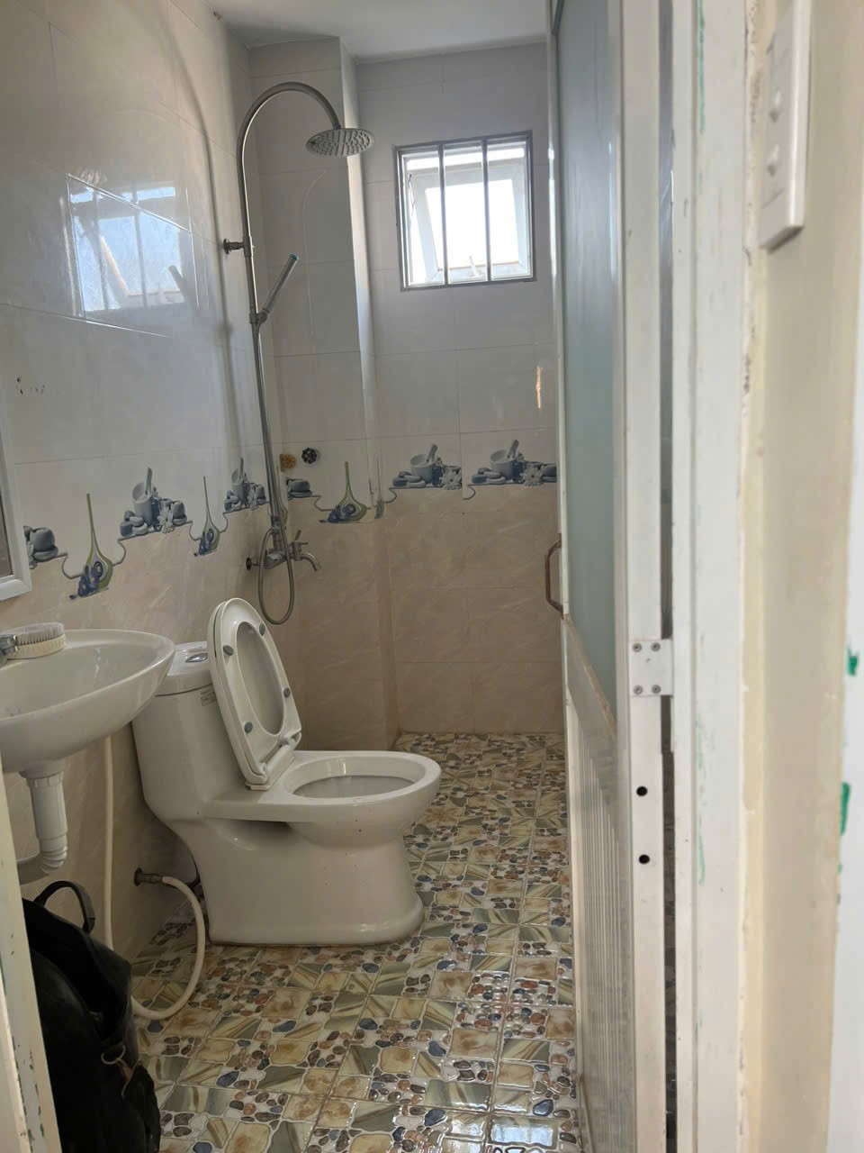 NHÀ VỊ TRÍ ĐẸP – GIÁ TỐT chính chủ cần bán nhanh căn nhà vị trí tại TP Biên Hòa, tỉnh Đồng Nai - Ảnh 2
