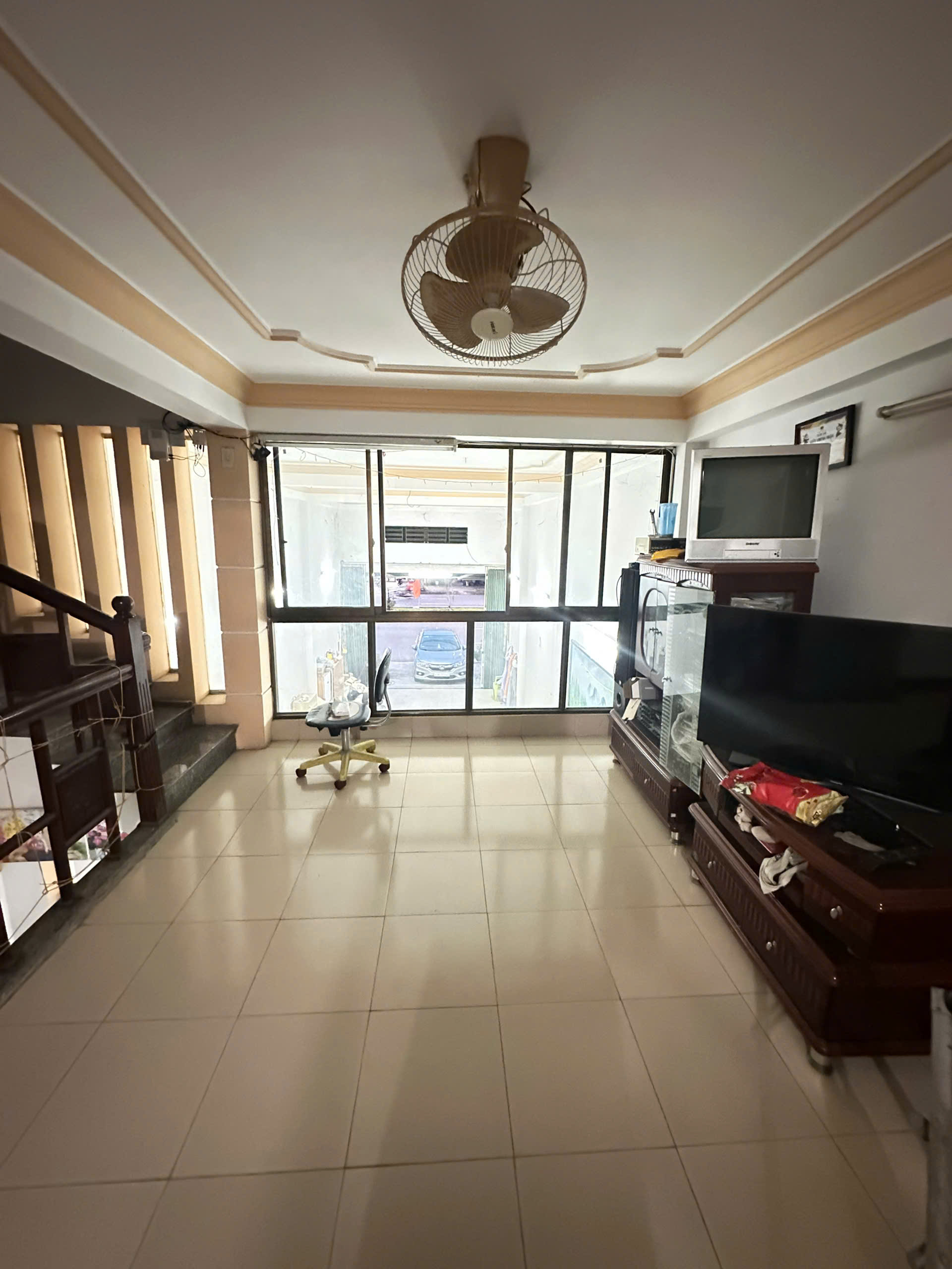 Cho Thuê Nhà 3 Tầng, 100m2, 4pn+ Nội Thất- Mặt Tiền Đ.Nguyễn Lương Bằng, P.Hòa Khánh Bắc, Liên - Ảnh chính