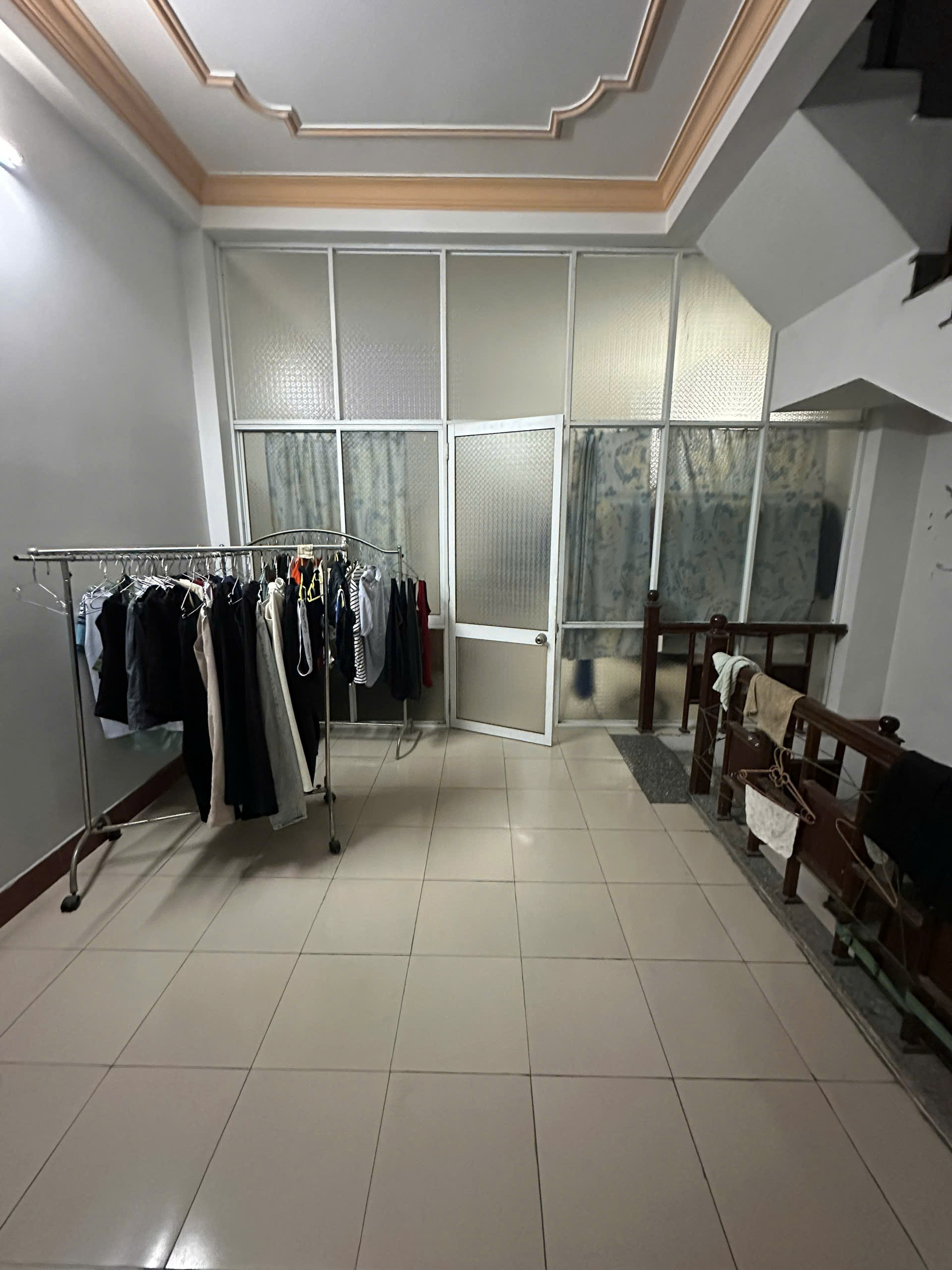 Cho Thuê Nhà 3 Tầng, 100m2, 4pn+ Nội Thất- Mặt Tiền Đ.Nguyễn Lương Bằng, P.Hòa Khánh Bắc, Liên - Ảnh 1