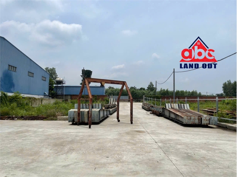 X101 Nhà xưởng bán, thiết kế khung thép kiên cố, sổ riêng cá nhân, giao dịch liền - Ảnh chính