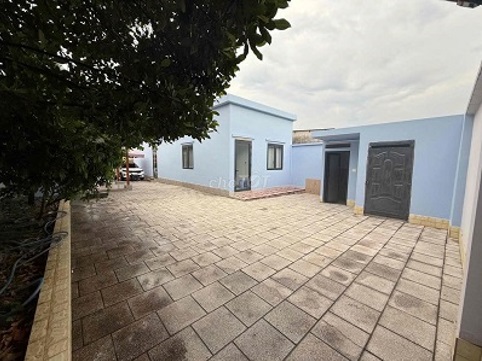 ⭐Chính chủ bán nhà C4 hiện đại sân vườn 727m2; 2 MT đường lớn xã Tân Thạnh Đông, nay là Phú Hoà Đông - Ảnh 1